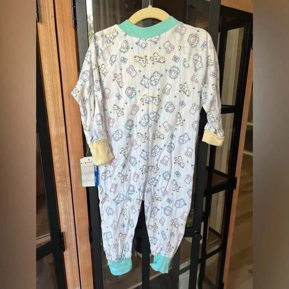 Vintage 90s toys r us onesie baby coveralls pajamas unisex animals embroidered - Picture 6 of 6